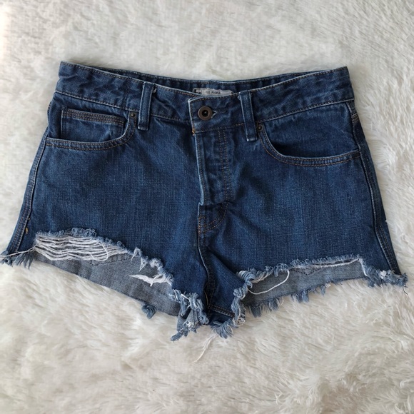 FREE PEOPLE • Distressed Denim Cutoff Jean Shorts Dark Wash Size W27 - Picture 12 of 14